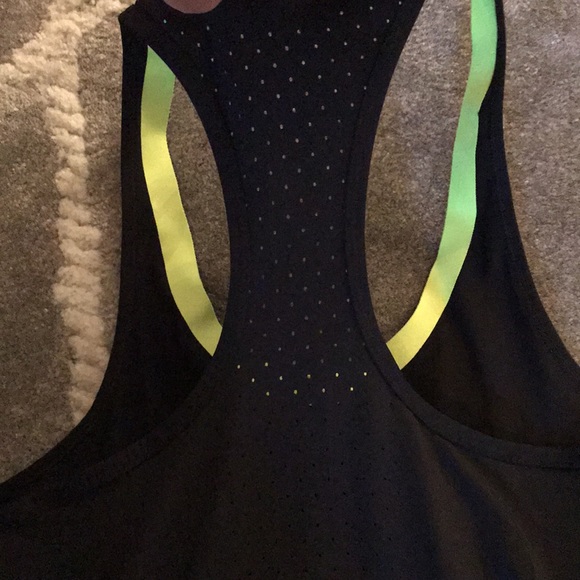 Nike Pro. - Picture 5 of 8